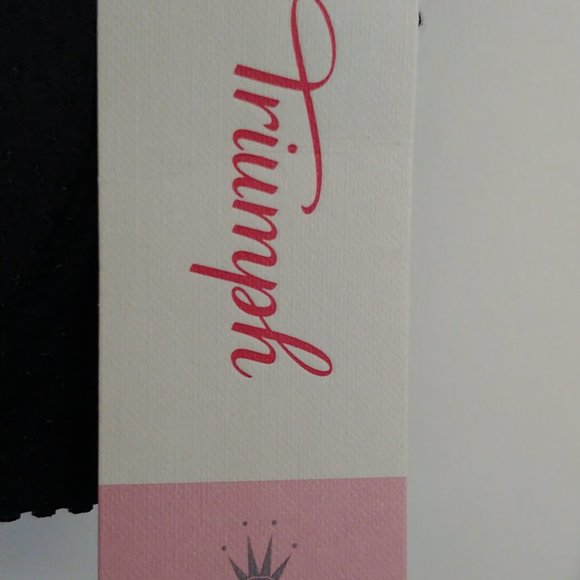 Triumph 90011 Elegant Touch Convertible Bra - Picture 4 of 5